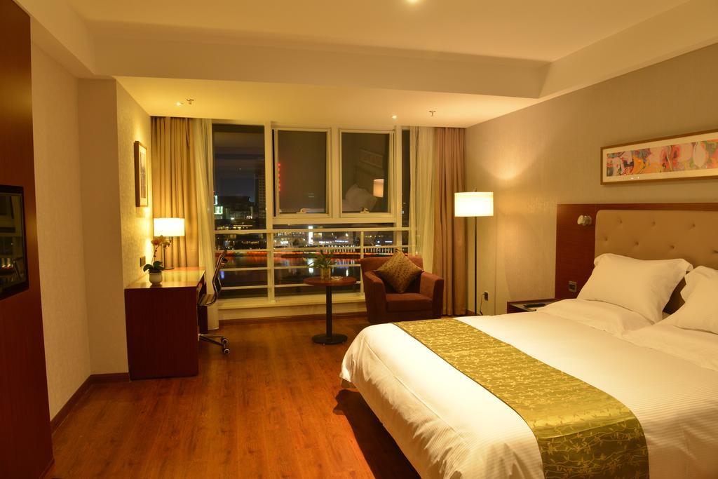 Yitel Ningbo Old Bund Hotel 객실 사진